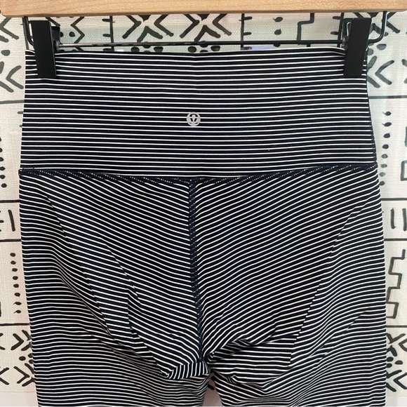 Lululemon‎ Striped Leggings - Picture 5 of 8